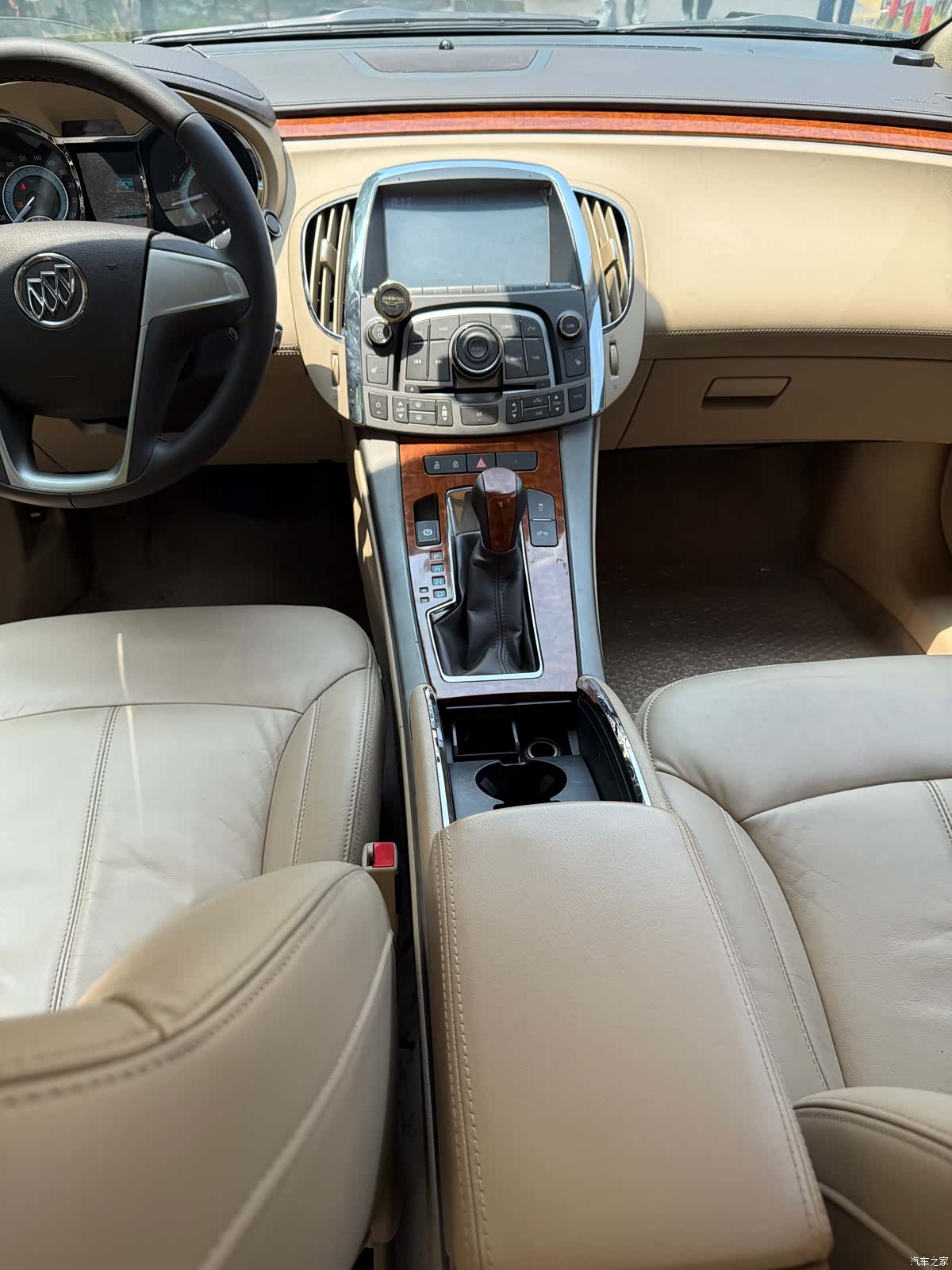 Buick LaCrosse, 2013 10