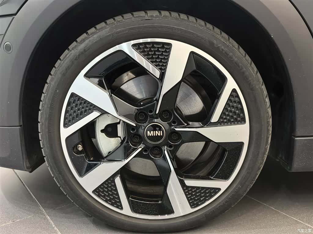 Mini Cooper, 2024 14