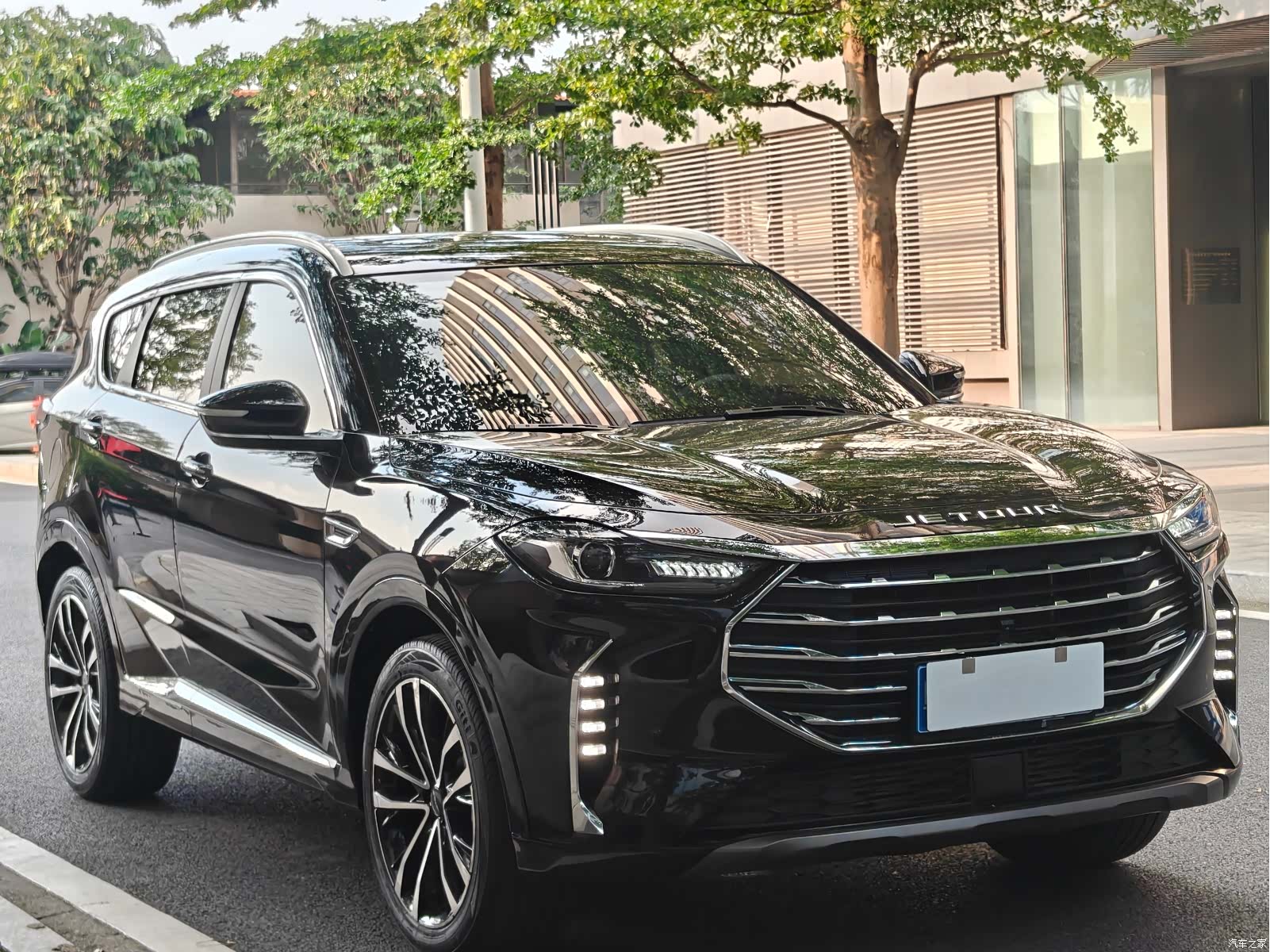 Jetour X70, 2022 3
