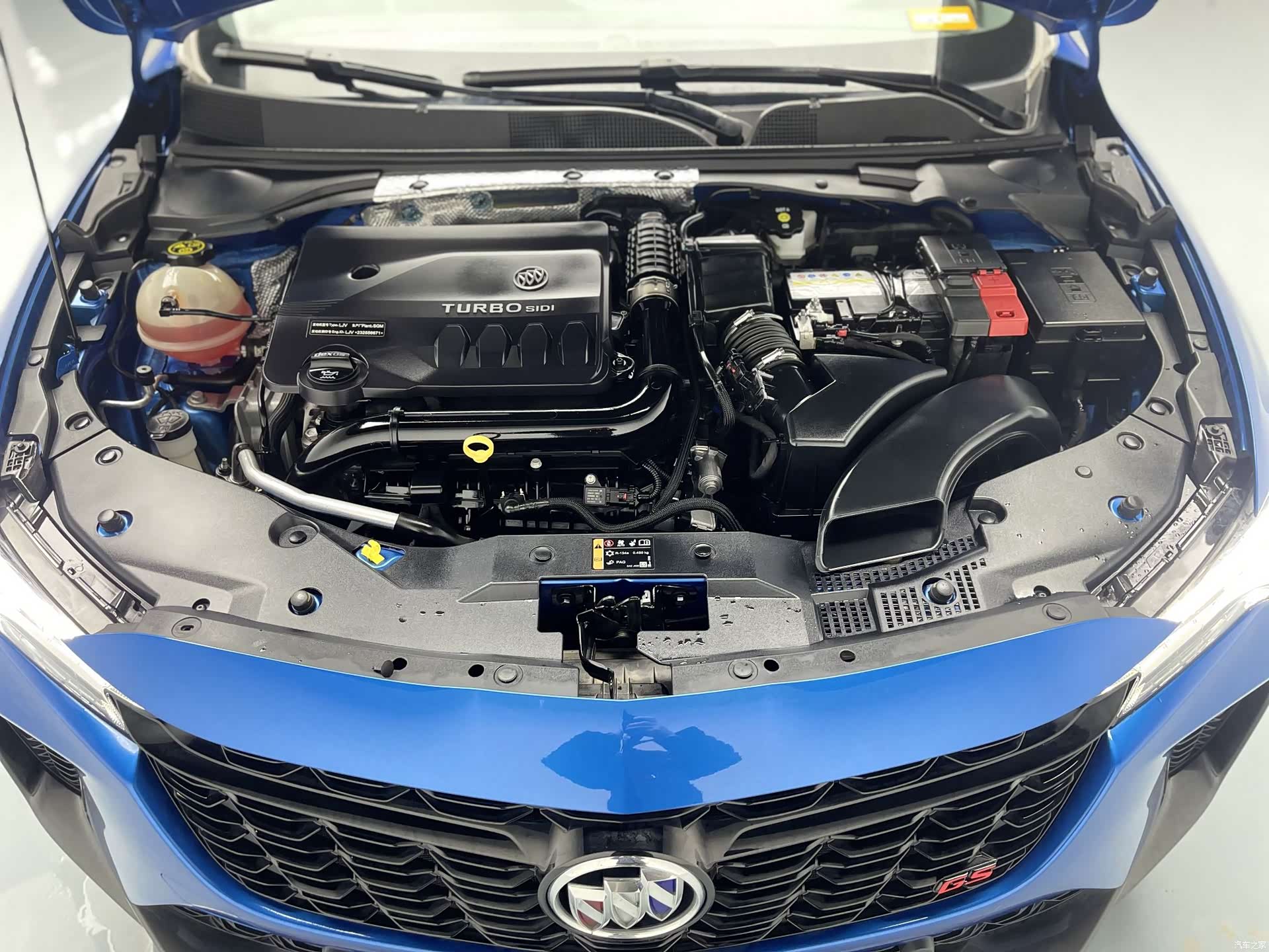 Buick Verano, 2025 3