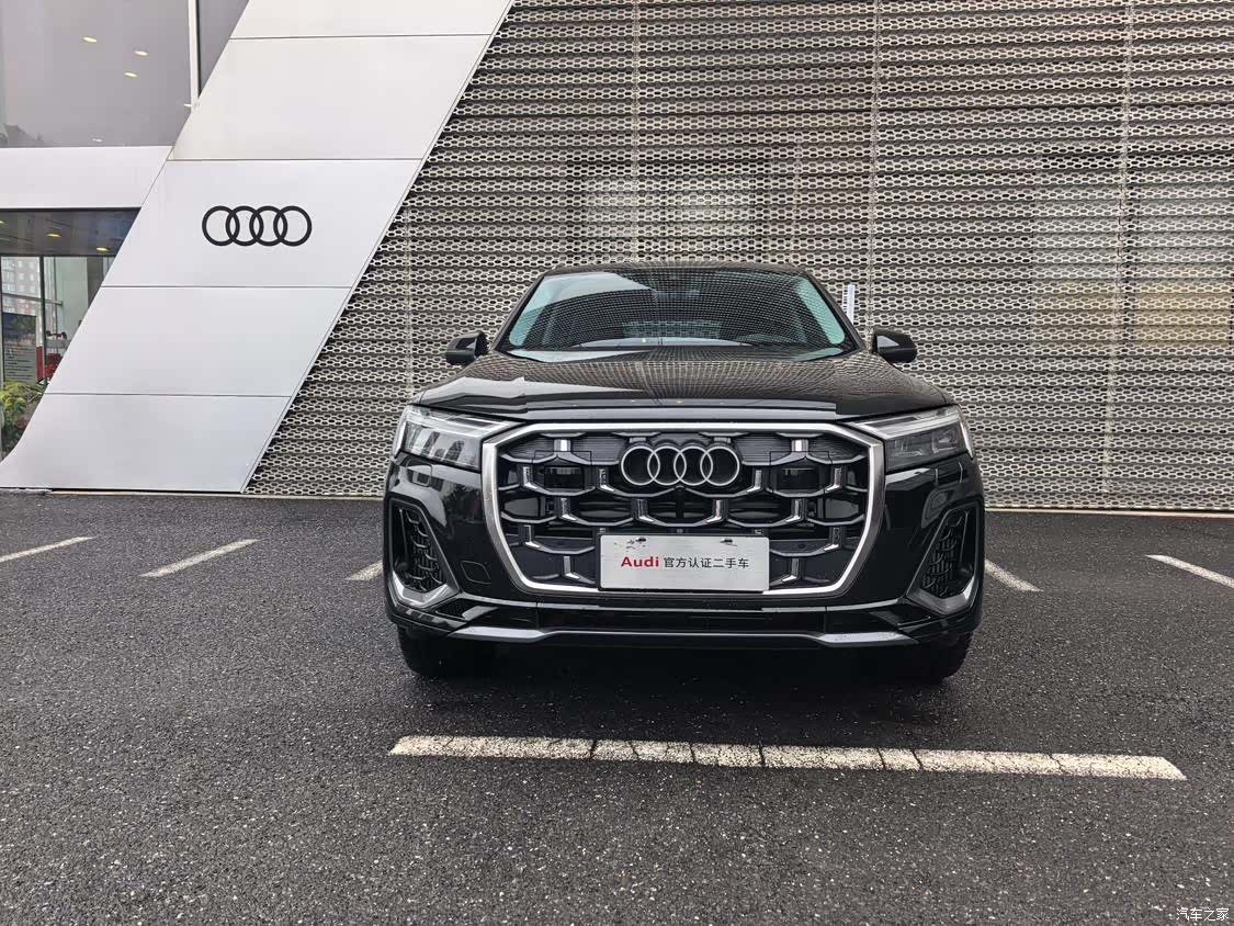 Audi Q7, 2025 2