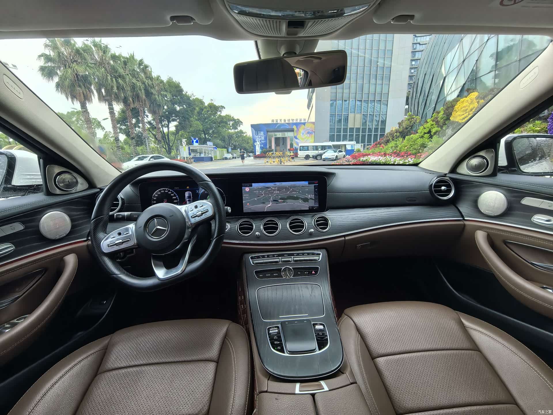 Mercedes-Benz E-Class, 2019 13