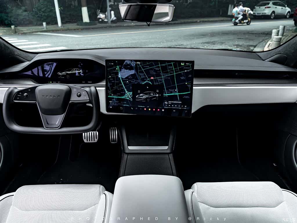 Tesla Model S, 2023 4