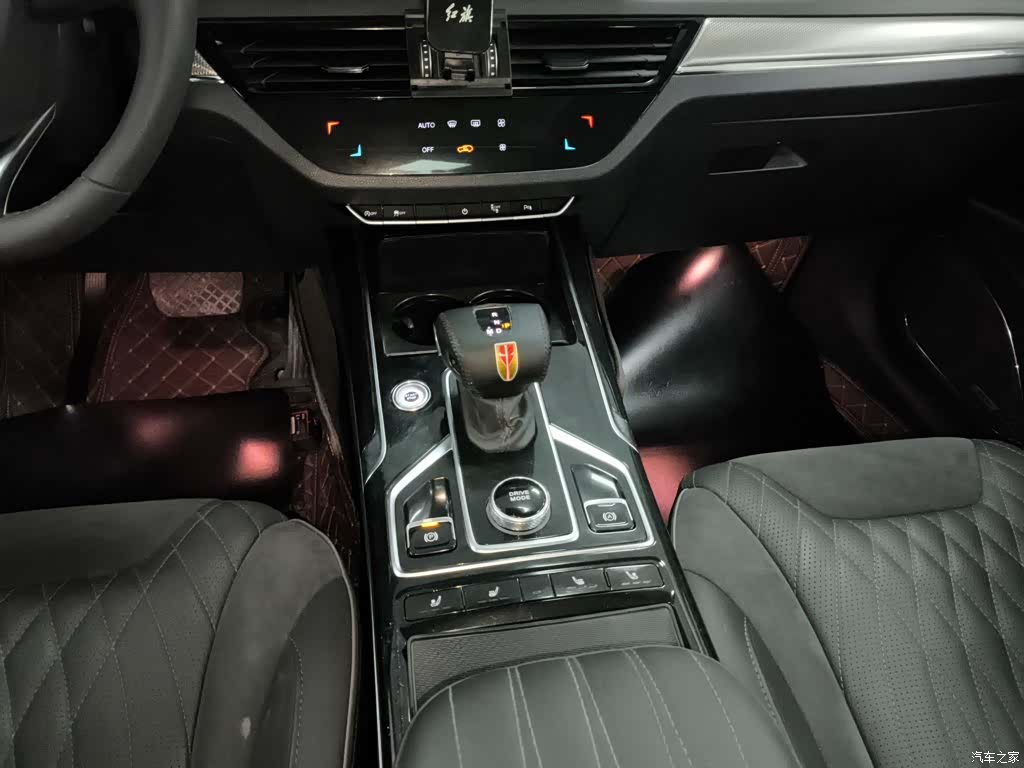 Hongqi HS5, 2022 10