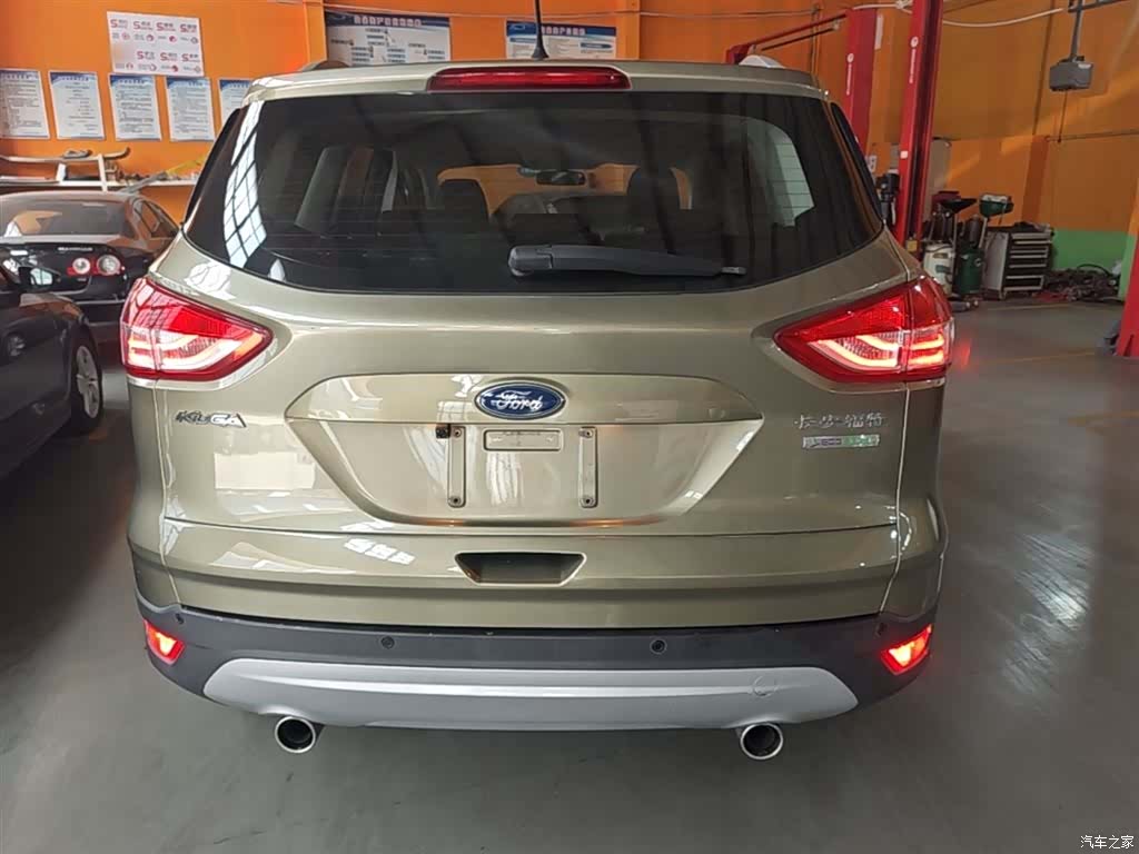 Ford Kuga, 2014 6