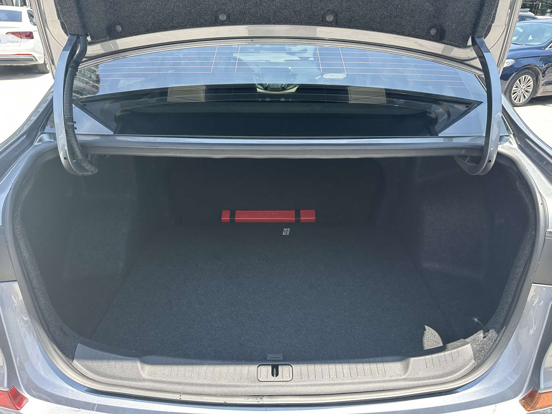 Chevrolet 320, 2020 7