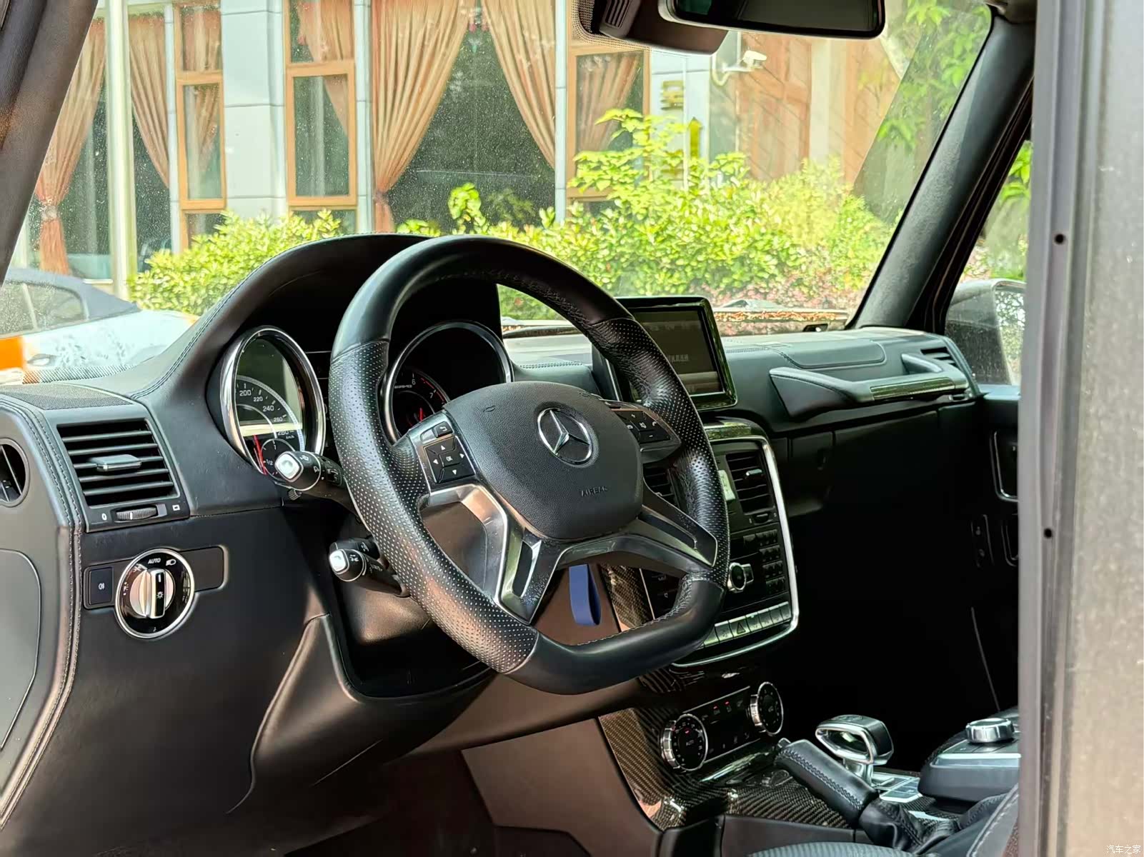 Mercedes-Benz G-Class, 2017 12
