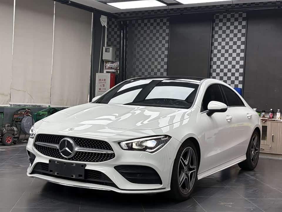 Mercedes-Benz CLA