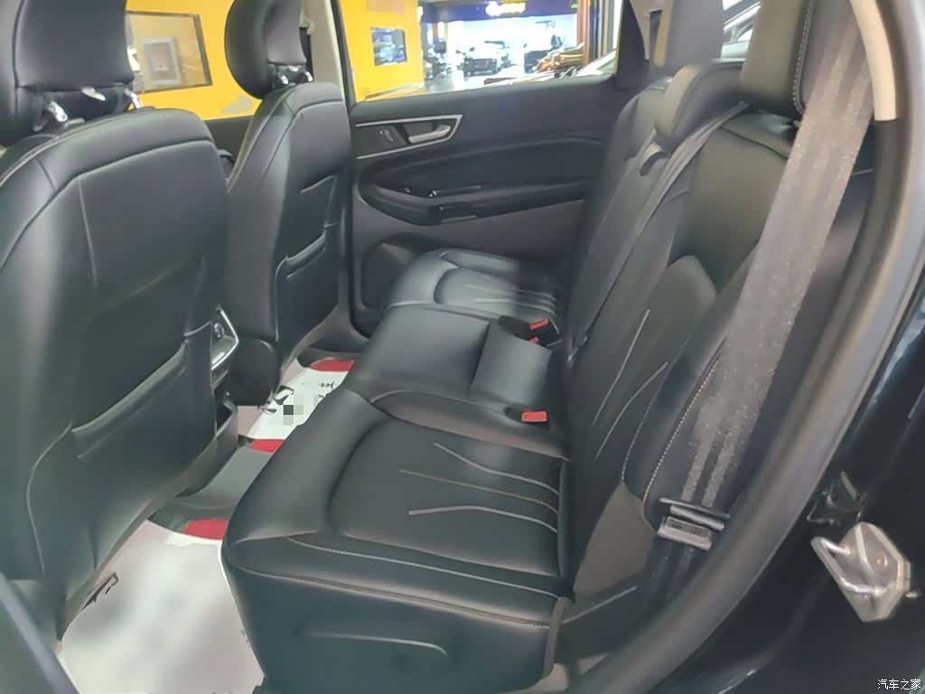 Ford Edge, 2022 17