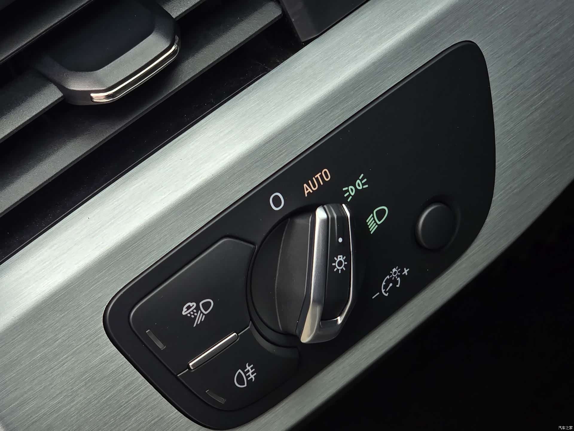 Audi A4L, 2023 21