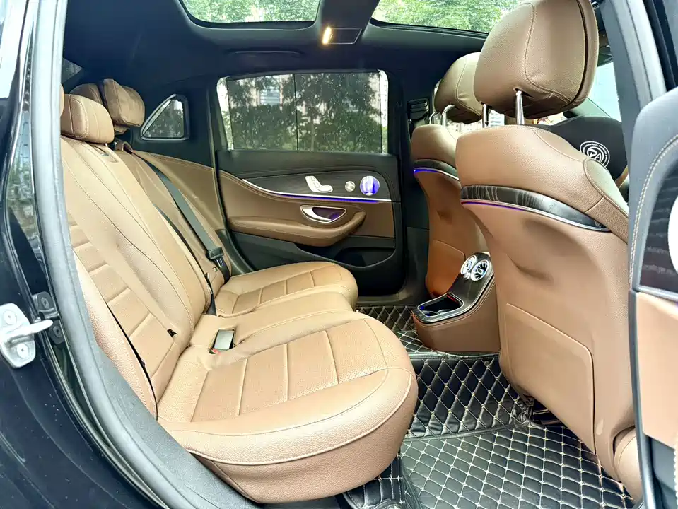 Mercedes-Benz E-class Mercedes-Benz E-class