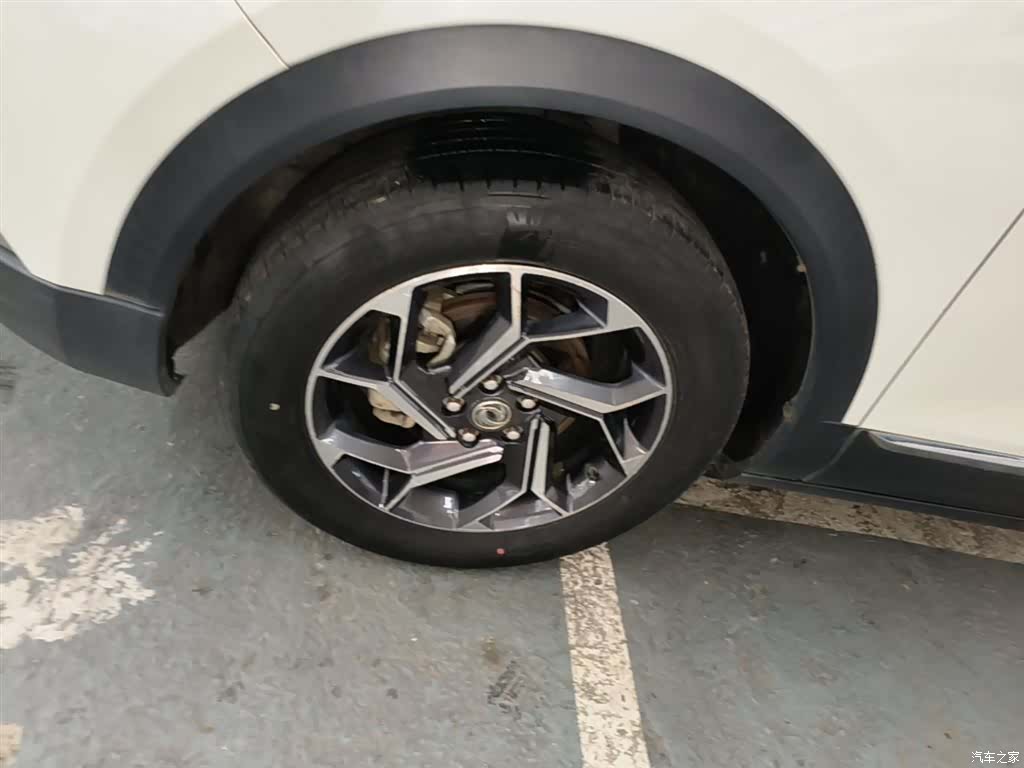 DongFeng AX7, 2019 23