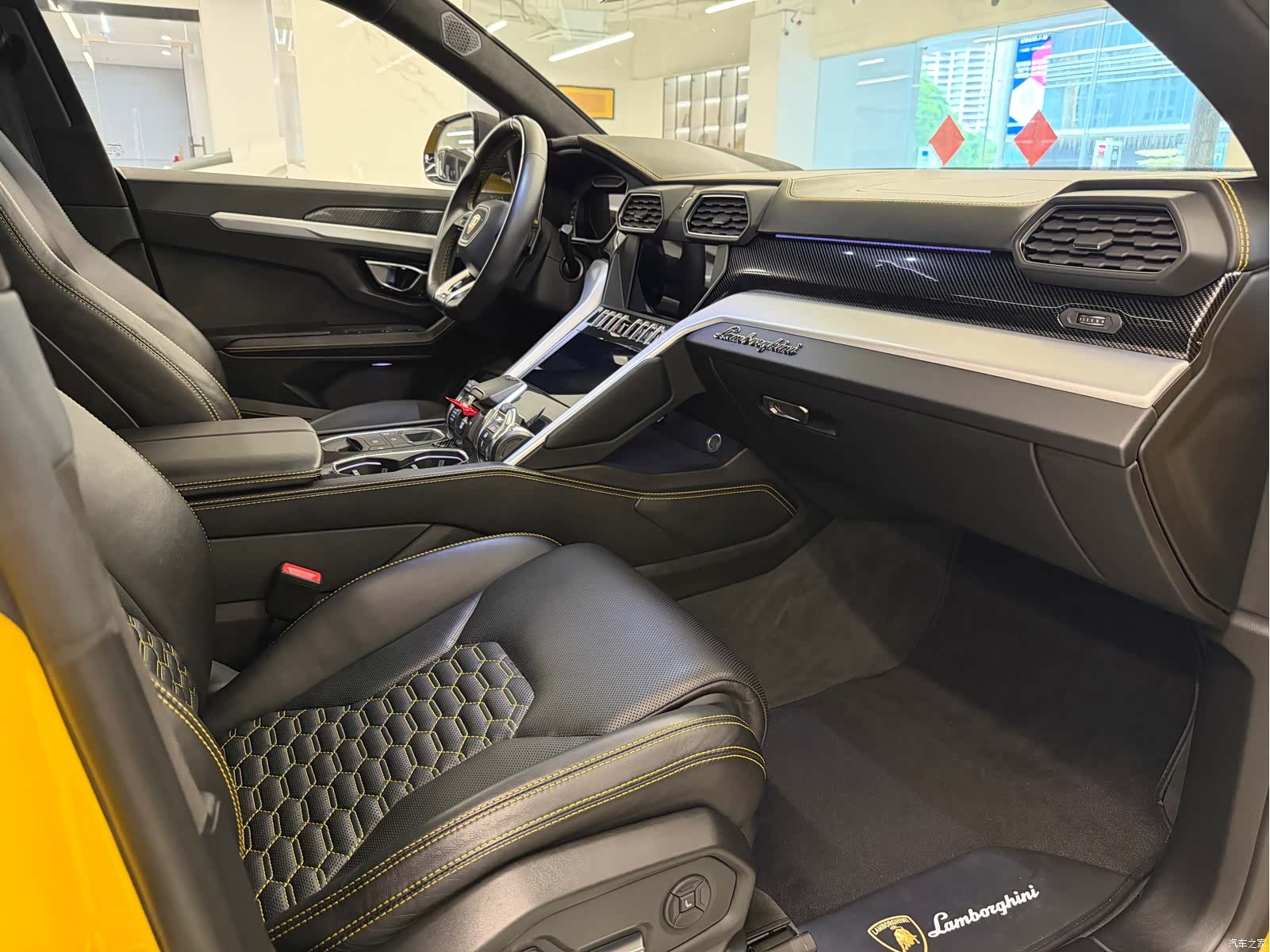 Lamborghini Urus, 2019 7