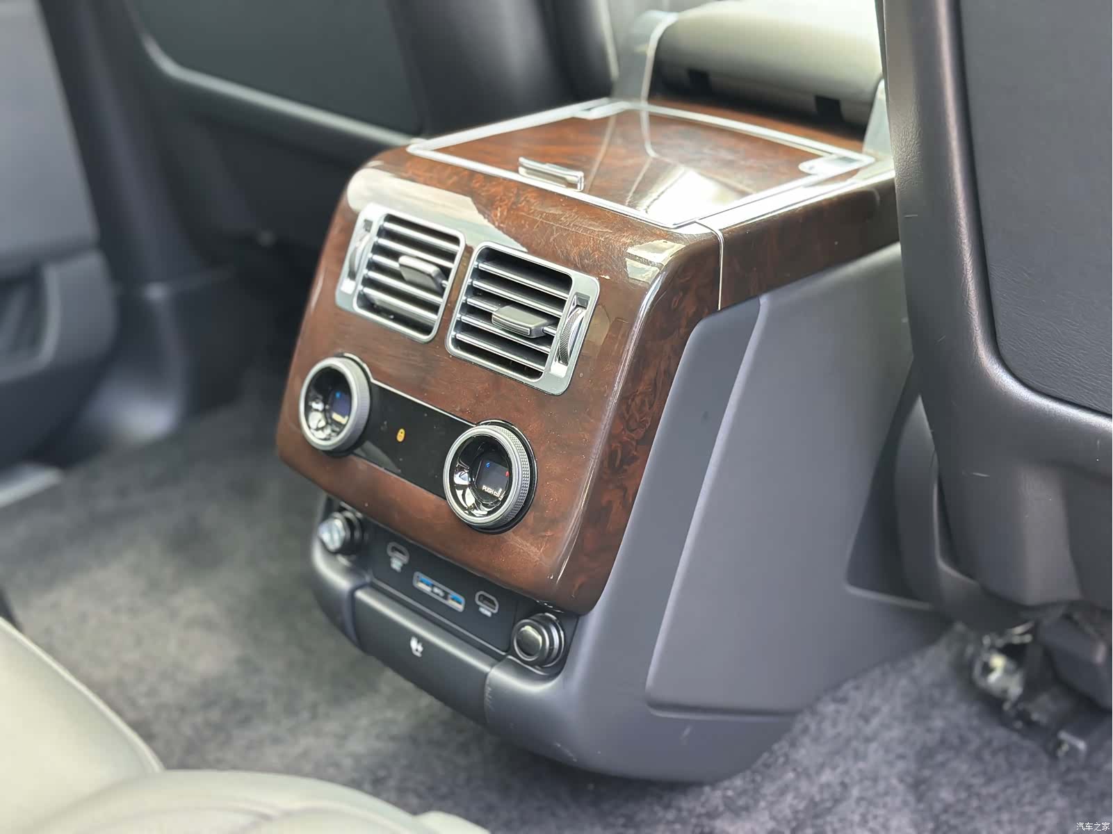Land Rover Range Rover, 2020 20
