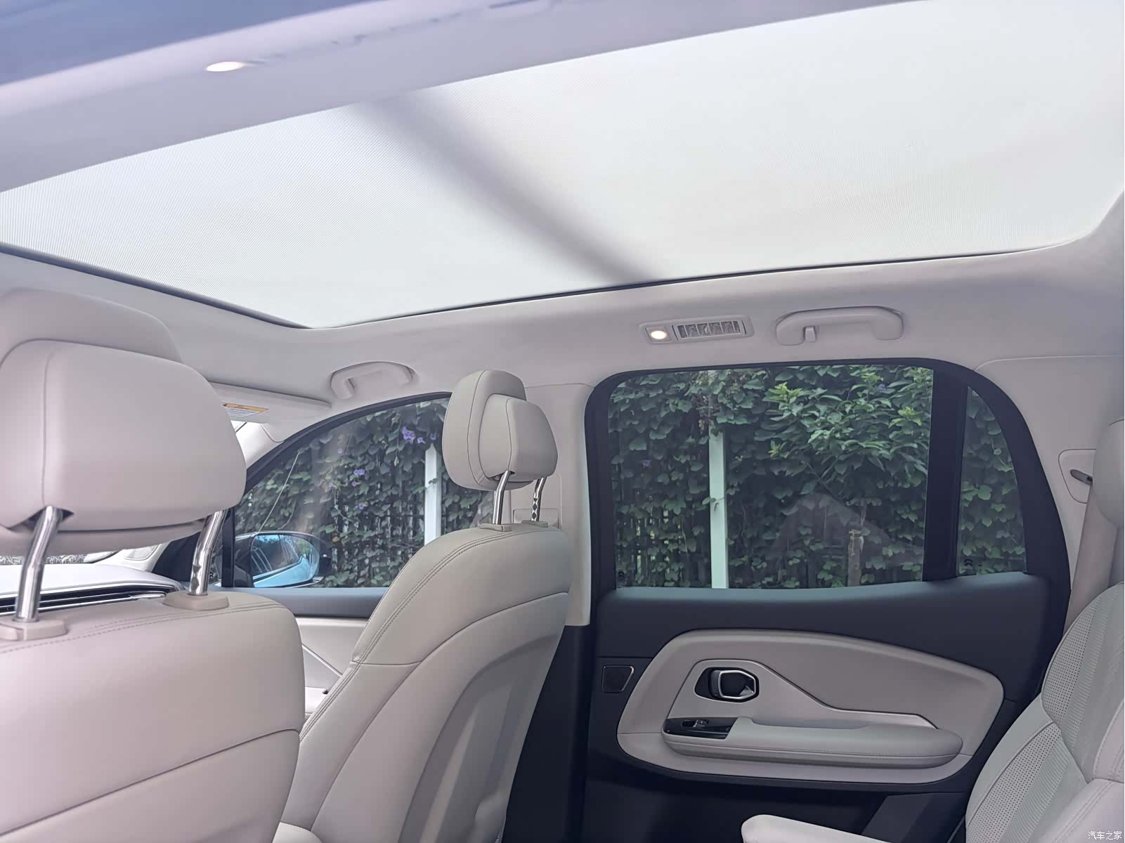 NIO ES8, 2019 15
