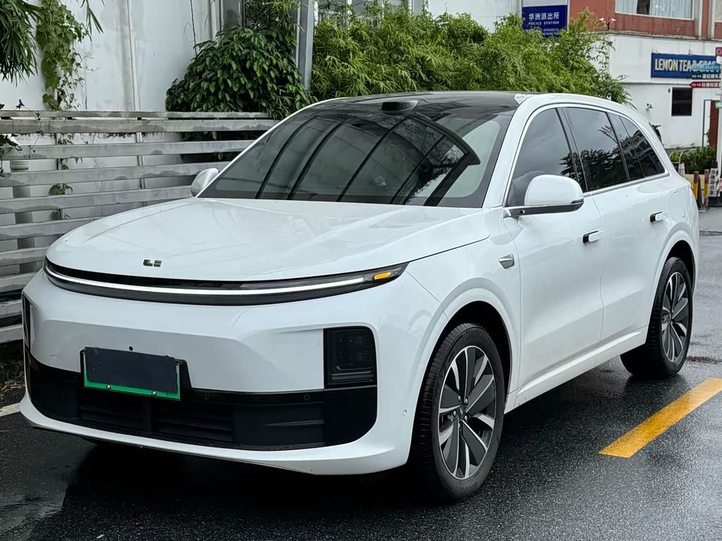 Li Auto L6