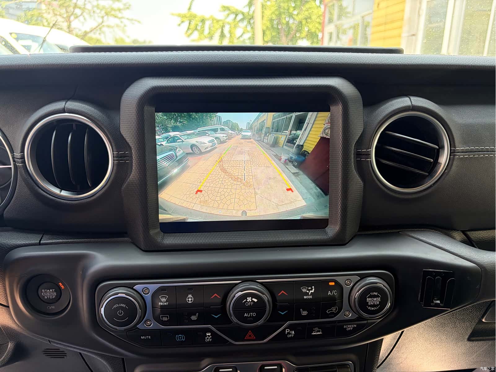 Jeep Wrangler, 2022 23
