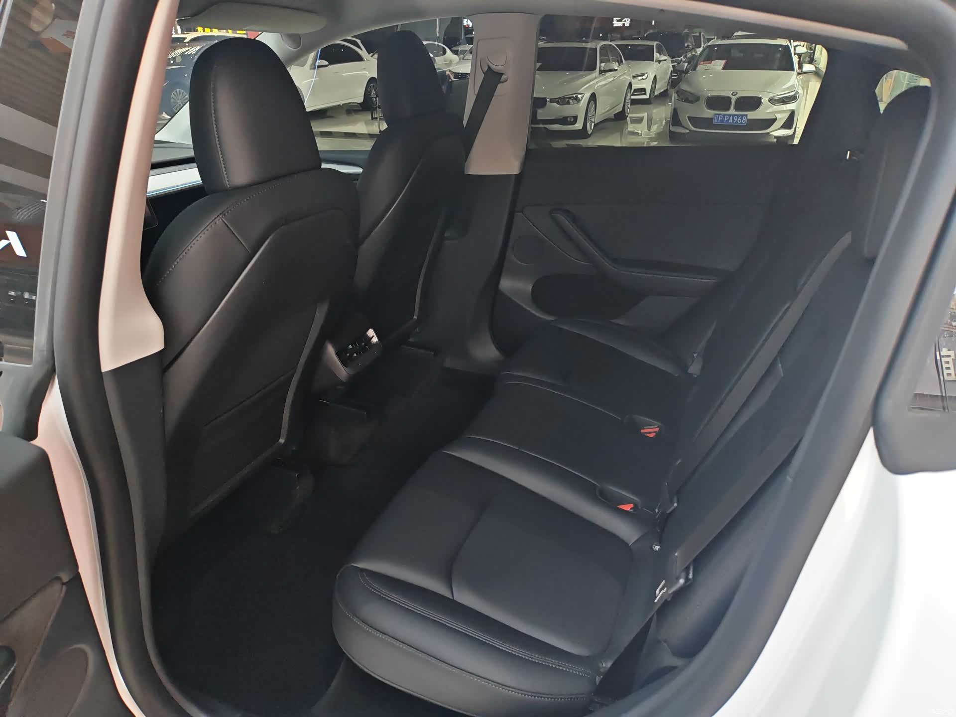 Tesla Model Y, 2023 8