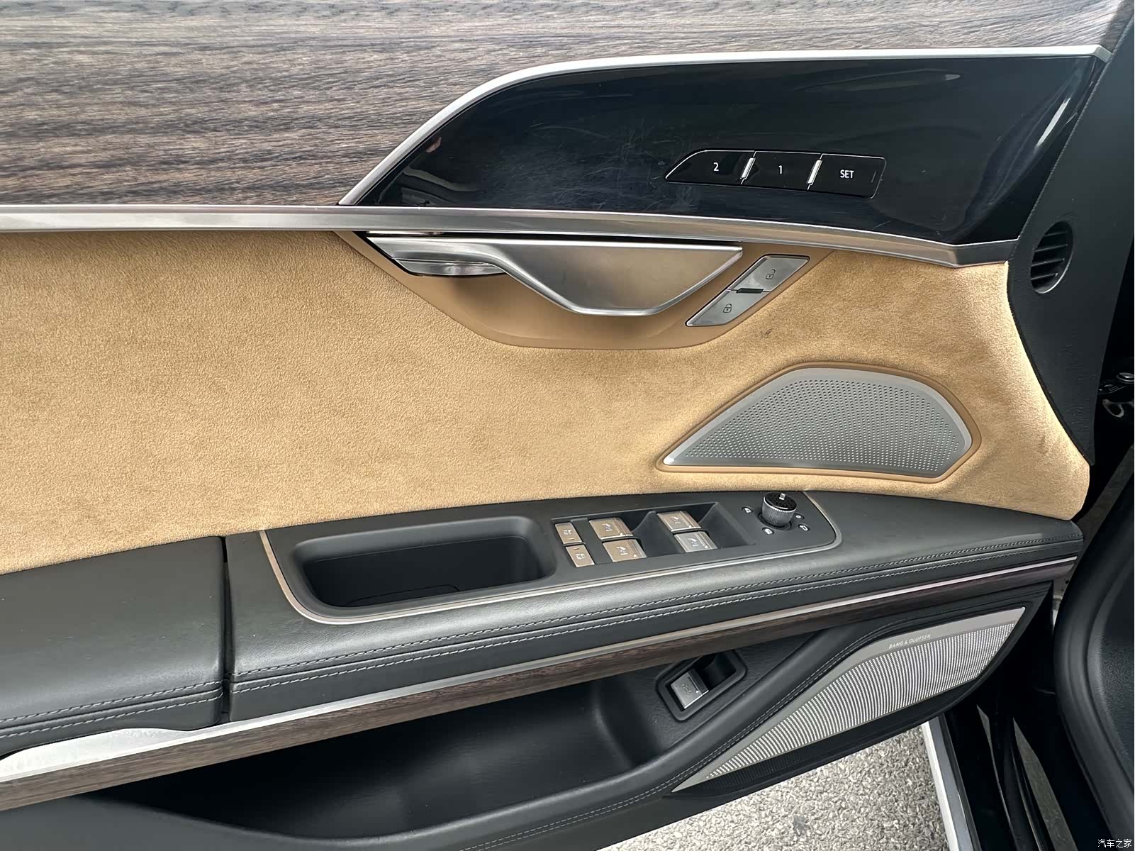 Audi A8L, 2022 23