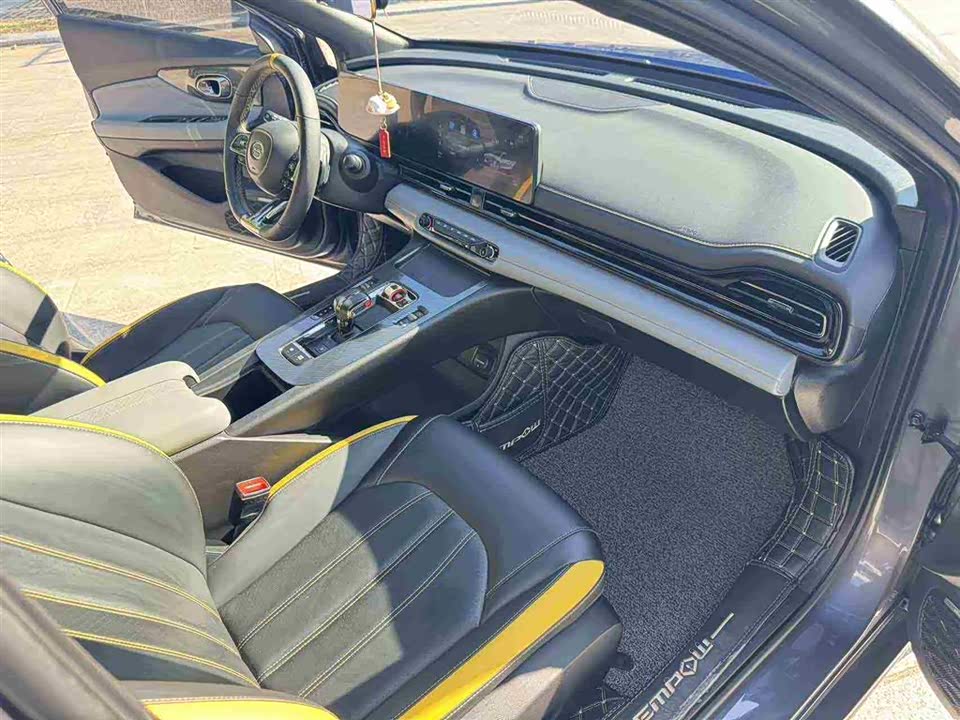 Trumpchi Shadow Leopard