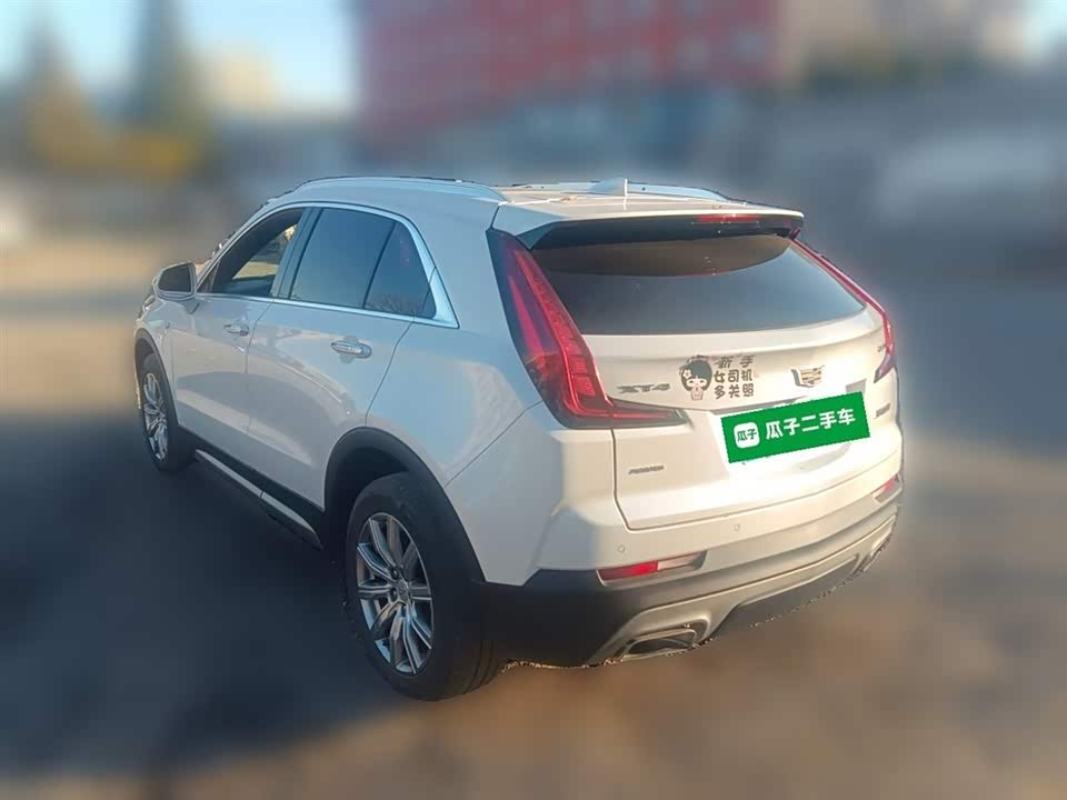 Cadillac XT4