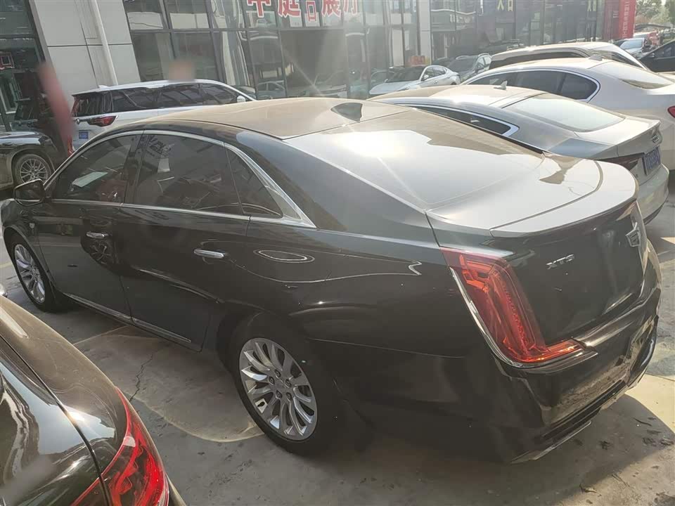Cadillac XTS