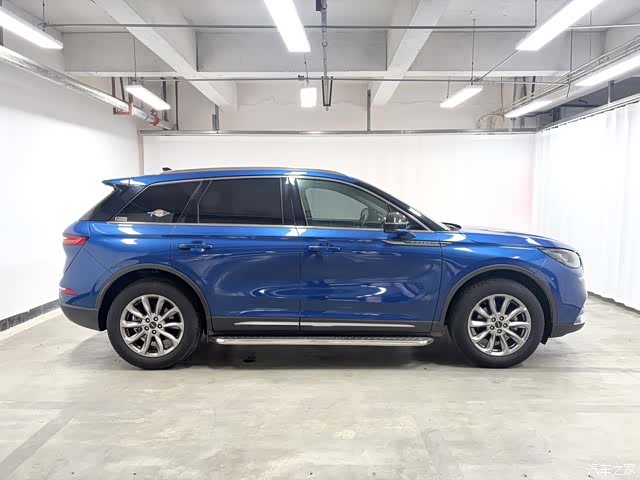 Lincoln Corsair, 2021 8