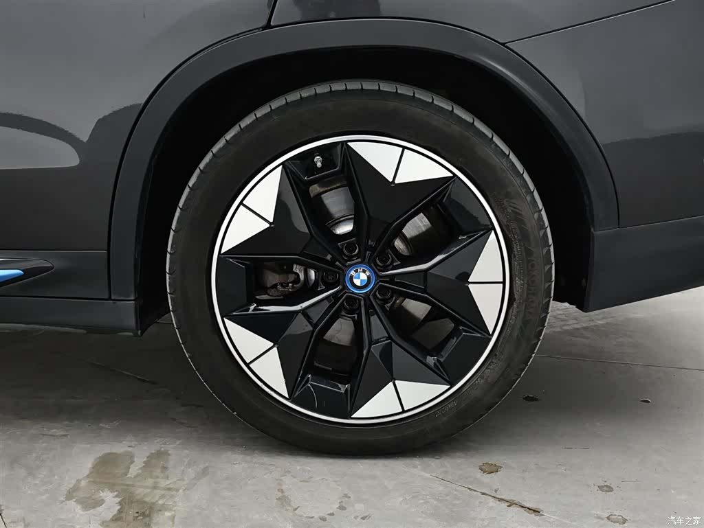 BMW iX3, 2021 9