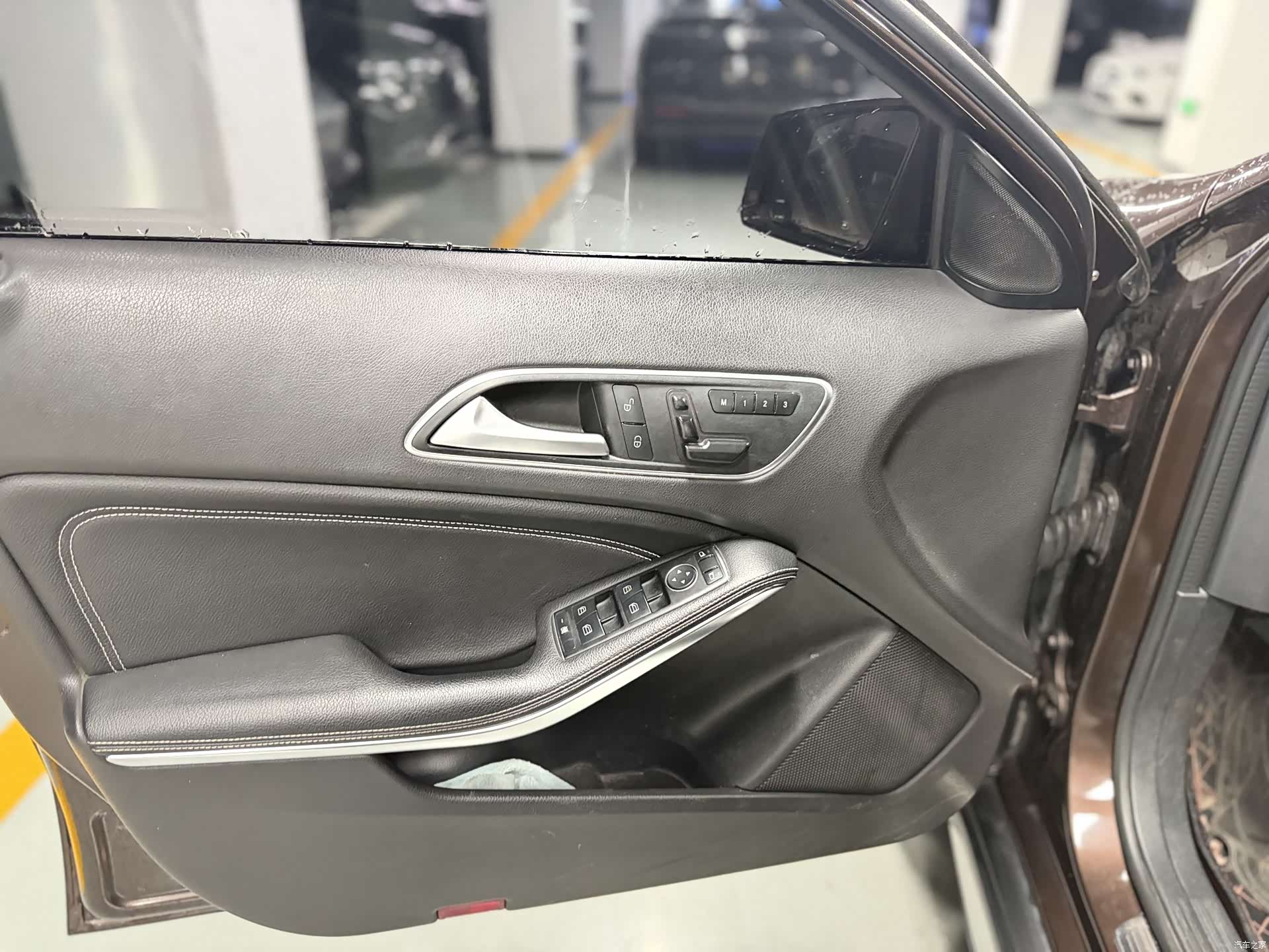 Mercedes-Benz GLA, 2015 13