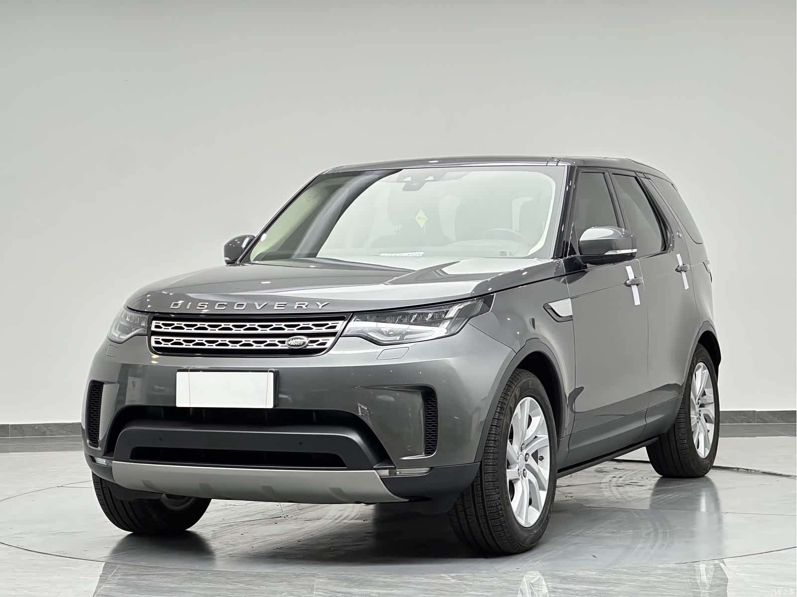 Land Rover Discovery, 2018 1