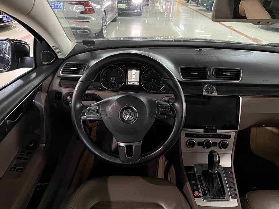 Volkswagen Magotan 2012, фото 4