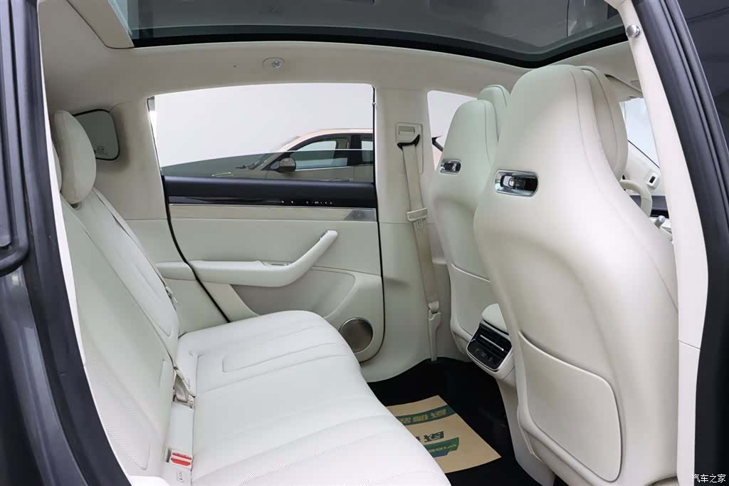 Luxeed R7, 2025 15