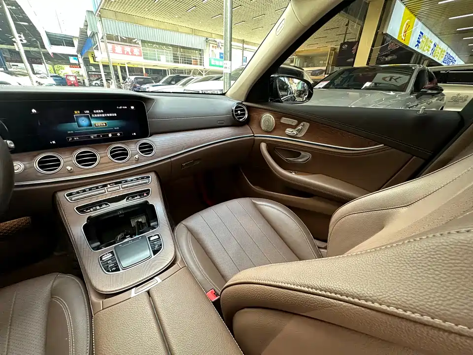 Mercedes-Benz E-class Mercedes-Benz E-class