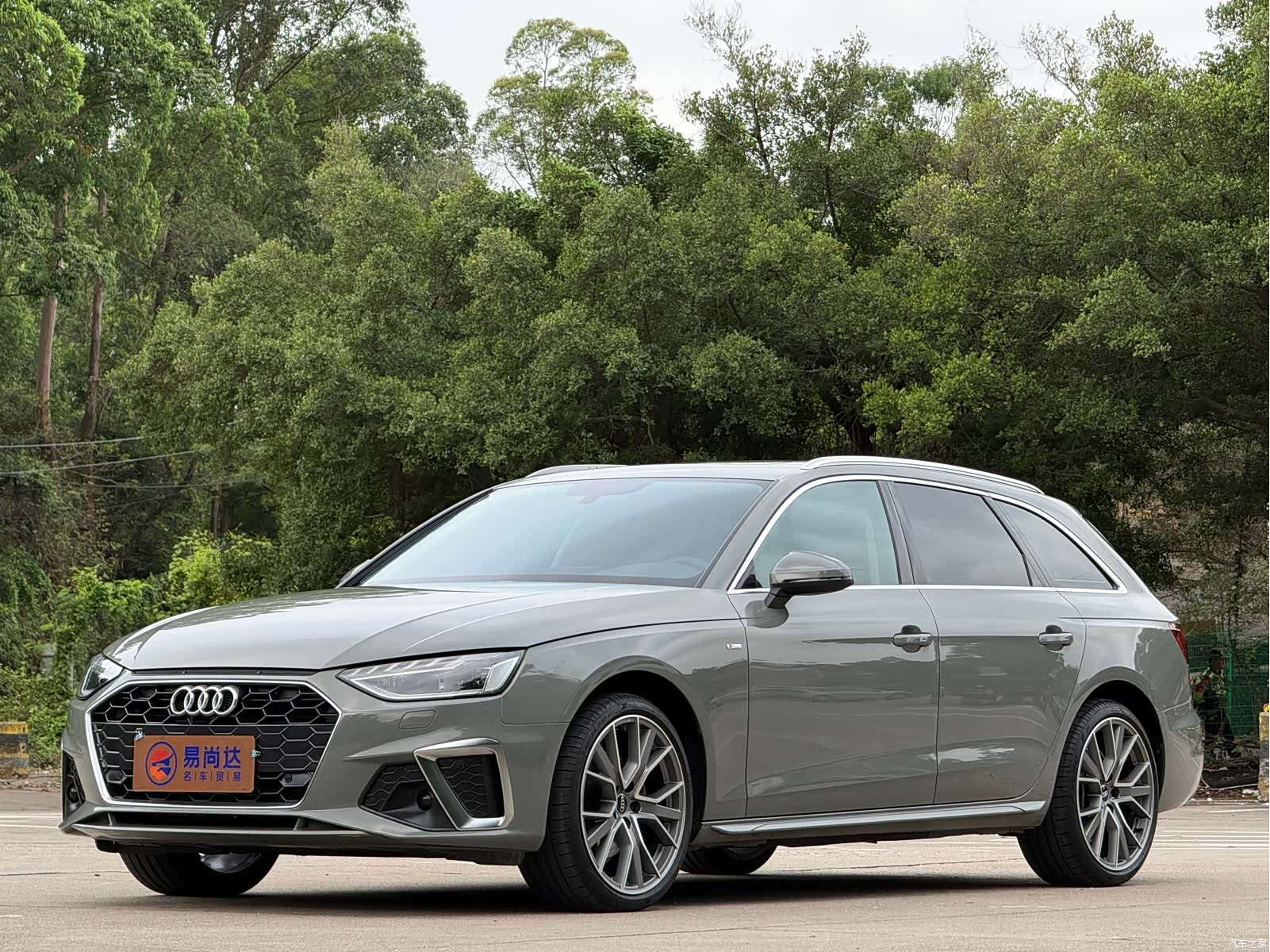 Audi A4, 2022 2