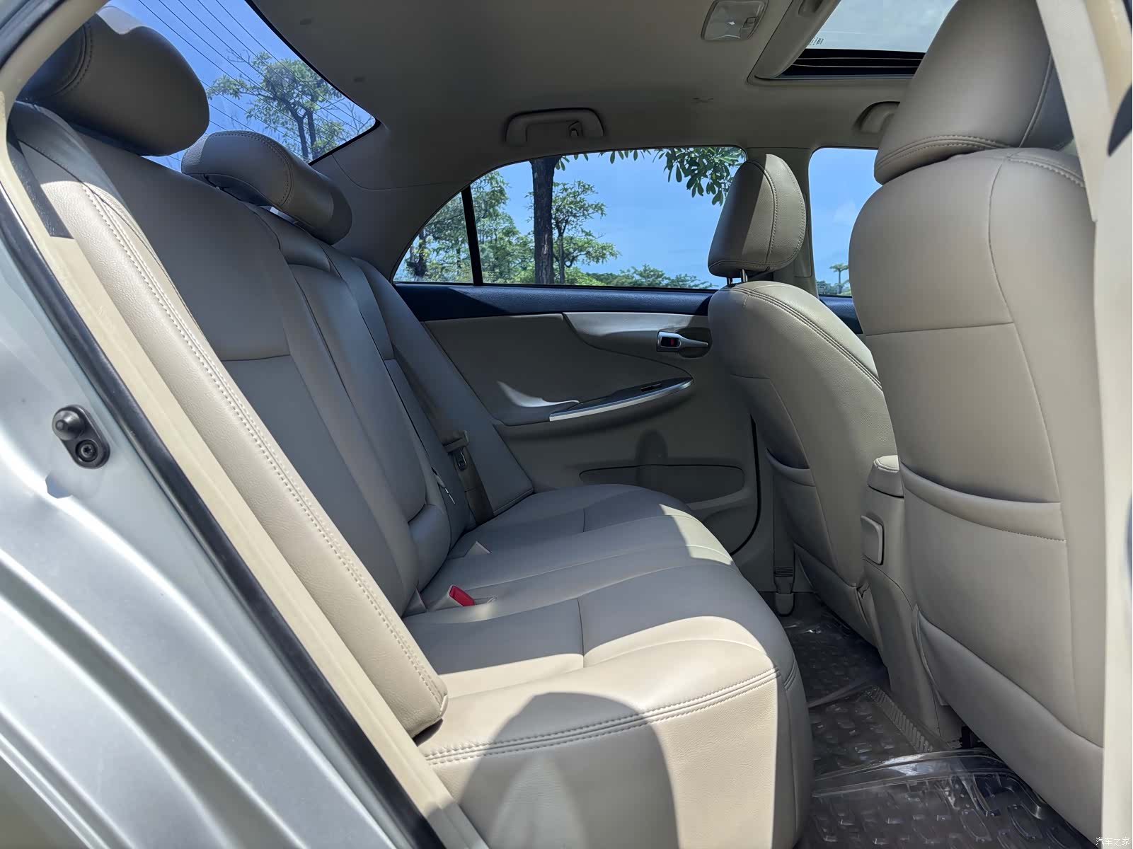 Toyota Corolla, 2013 13