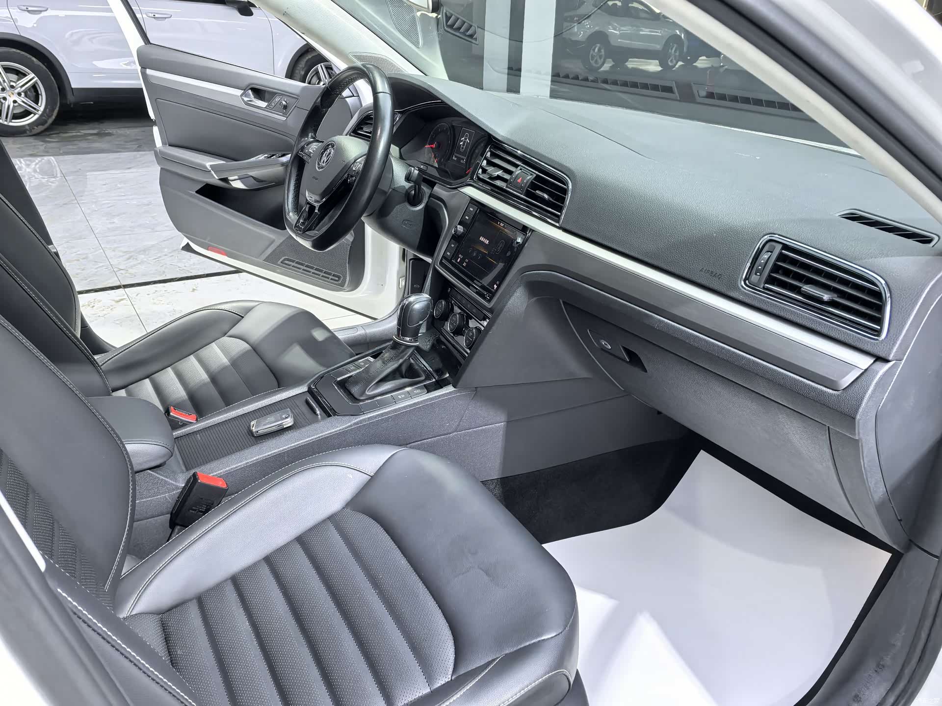 Volkswagen Lamando, 2020 8