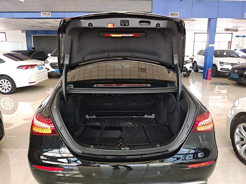 Mercedes-Benz E-class Mercedes-Benz E-class