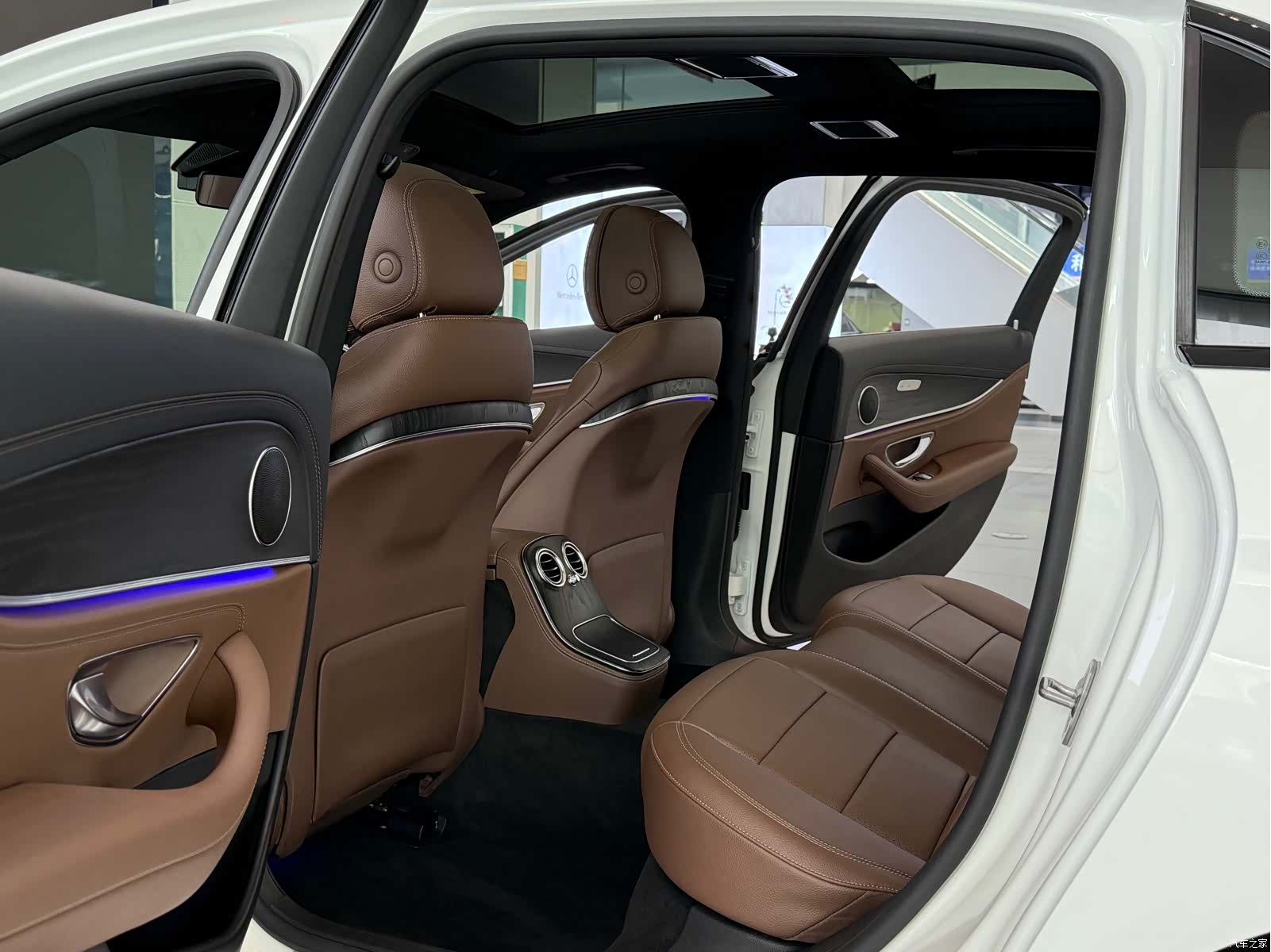 Mercedes-Benz E-Class, 2021 9