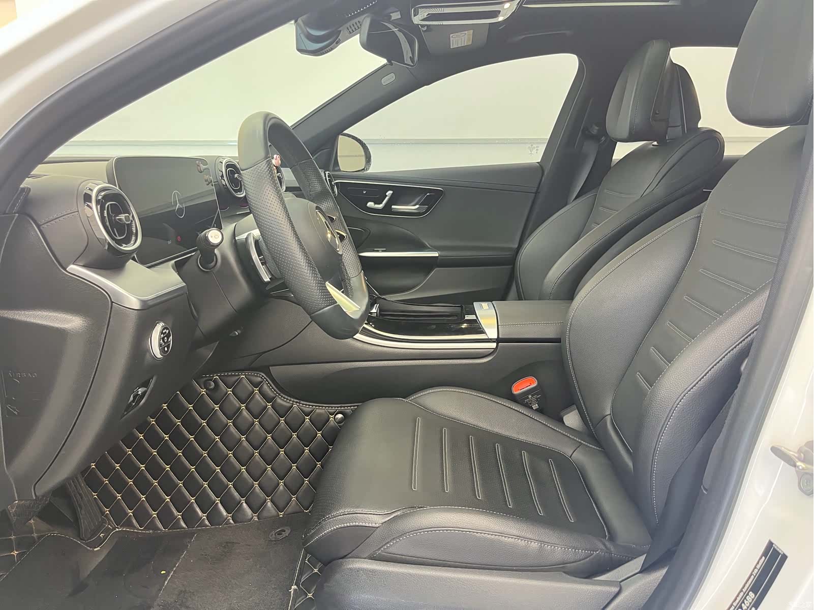 Mercedes-Benz C-Class, 2022 13