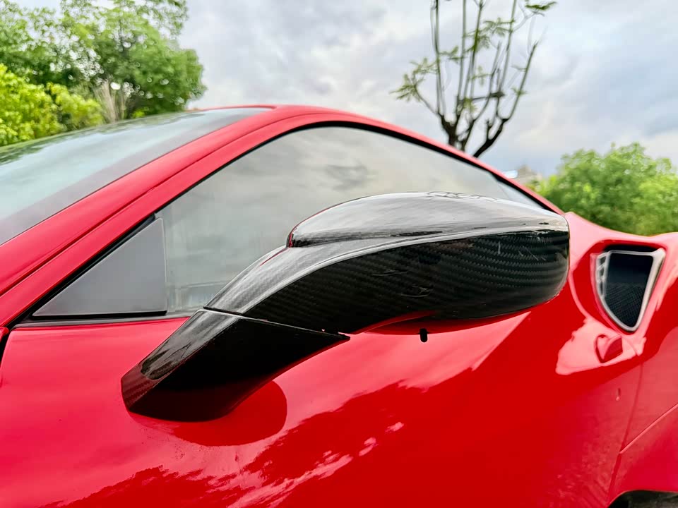 Ferrari 488