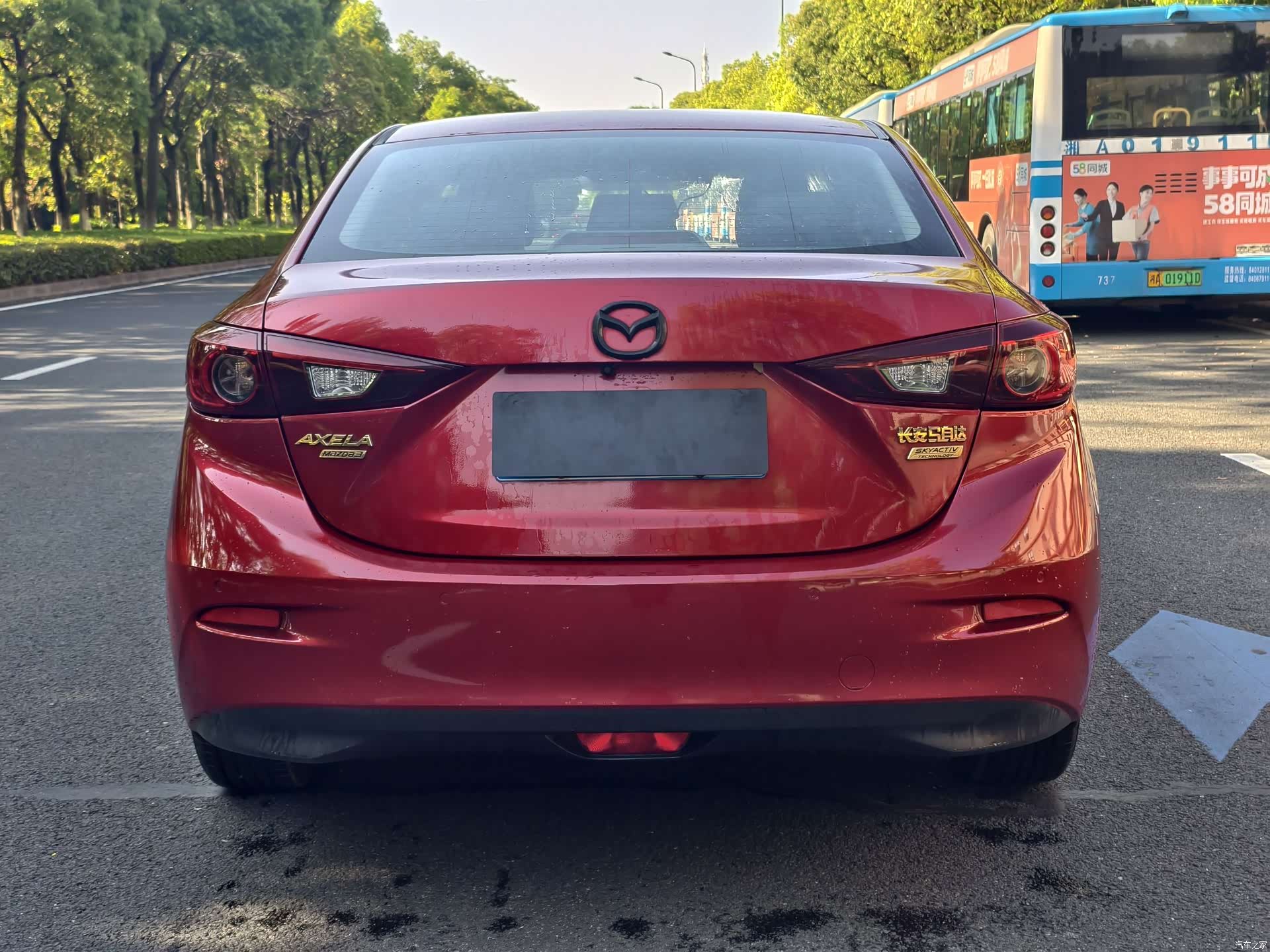 Mazda Mazda3, 2015 8