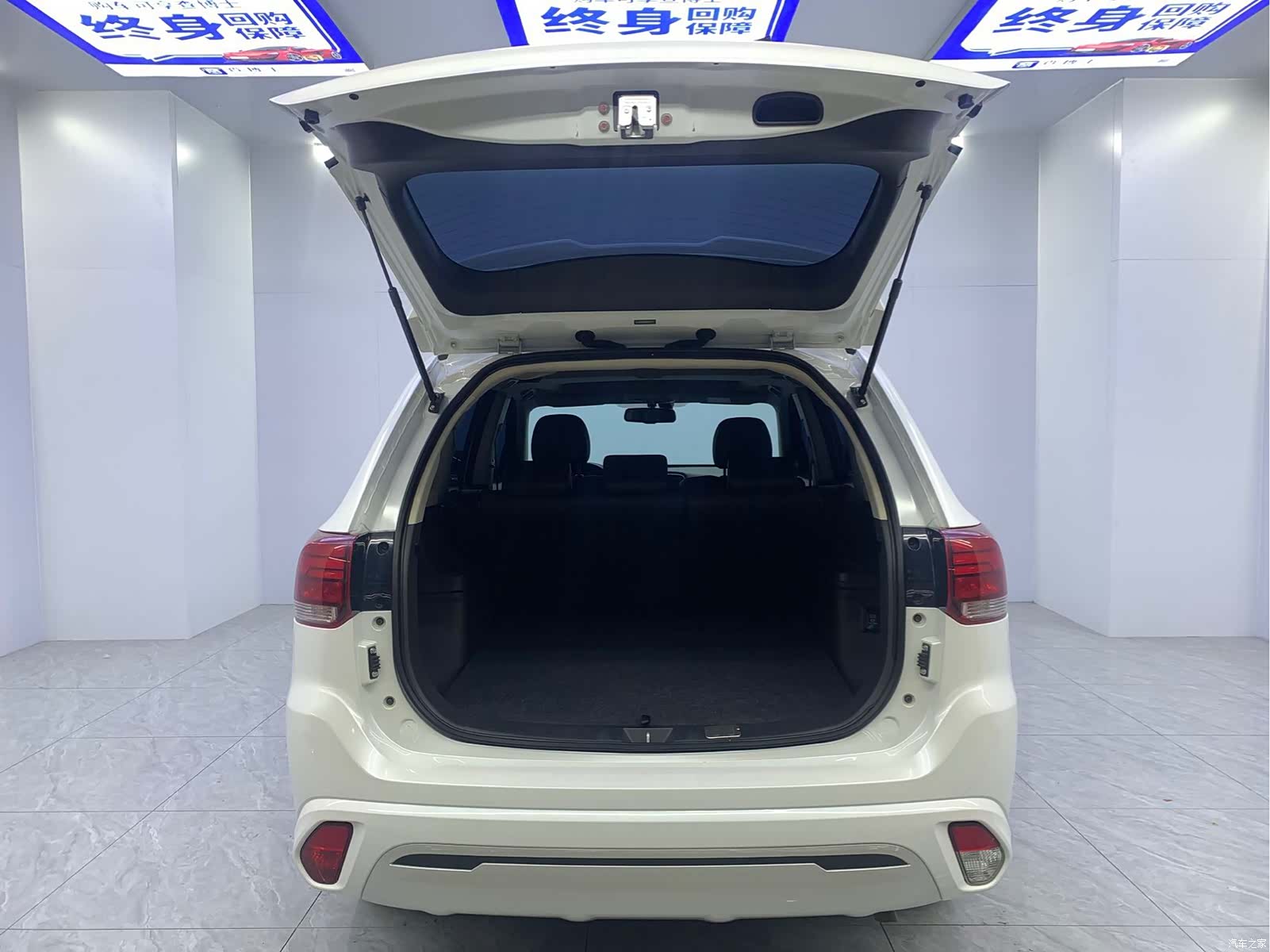 Mitsubishi Outlander, 2022 23