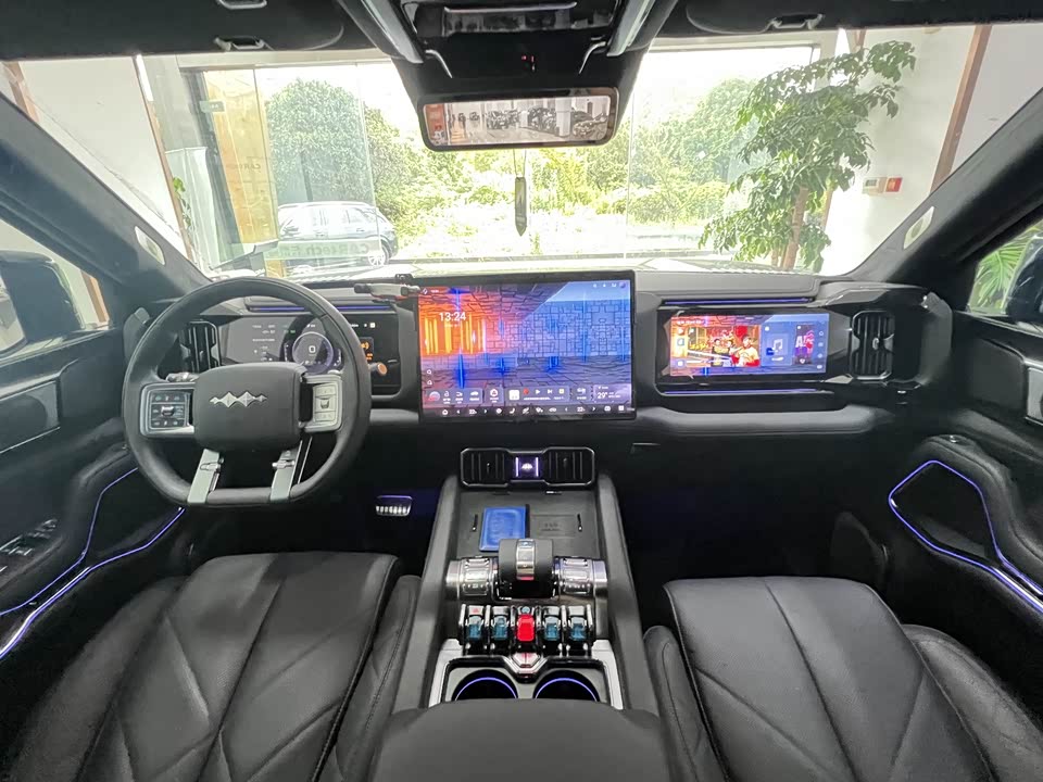 BYD Leopard 8