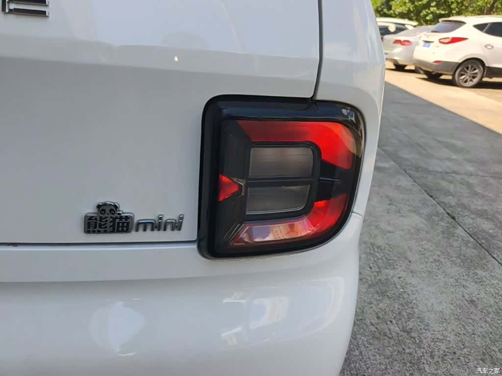 Geely Panda, 2025 8