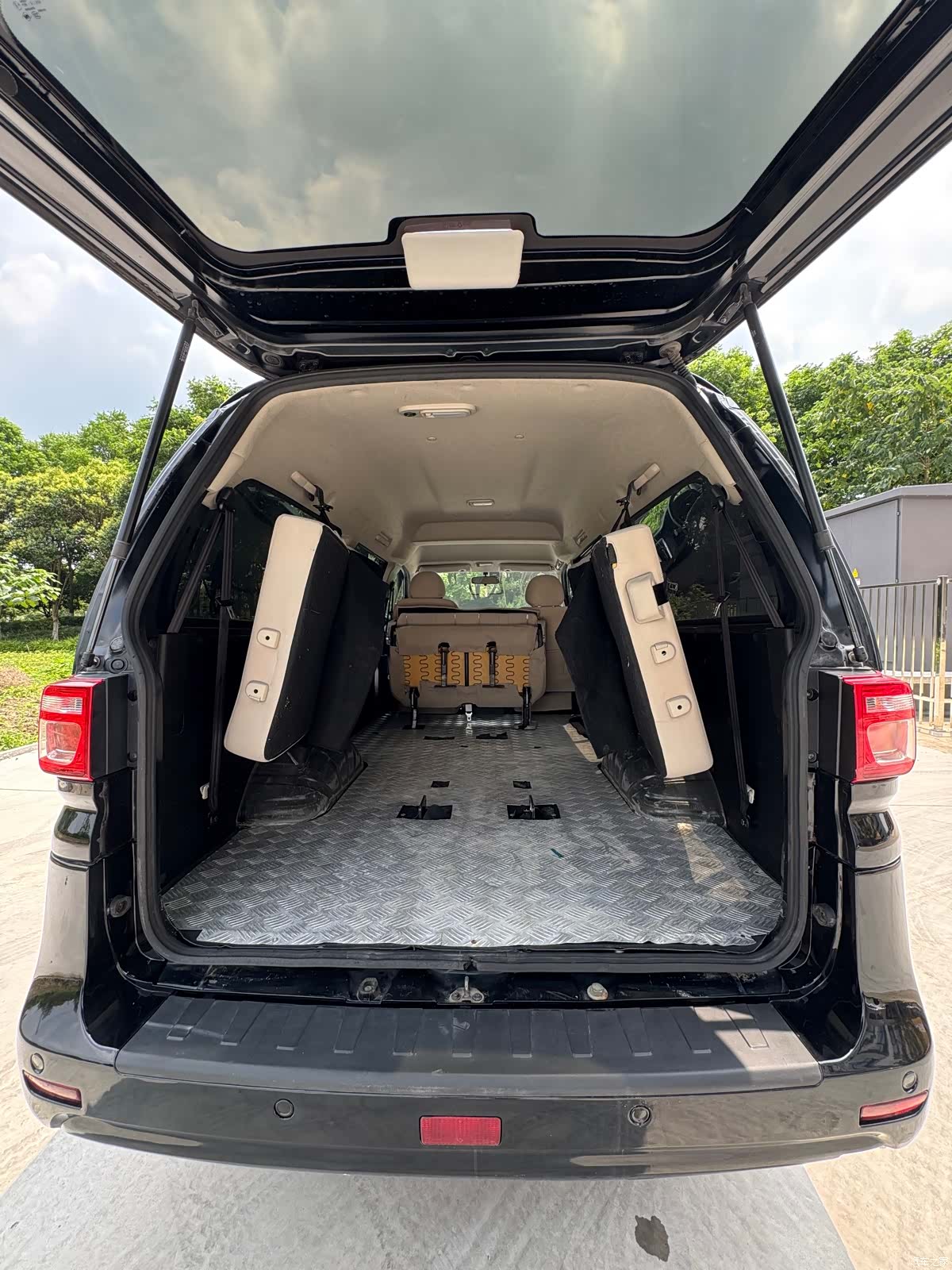 DongFeng M5L, 2022 11
