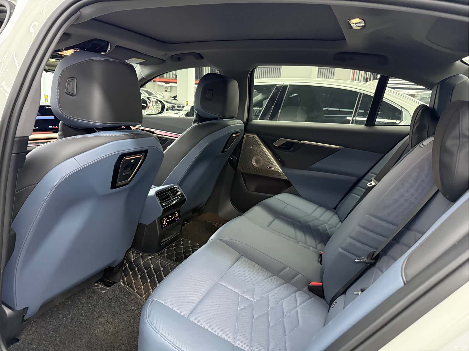 BMW 5 Series, 2024 12