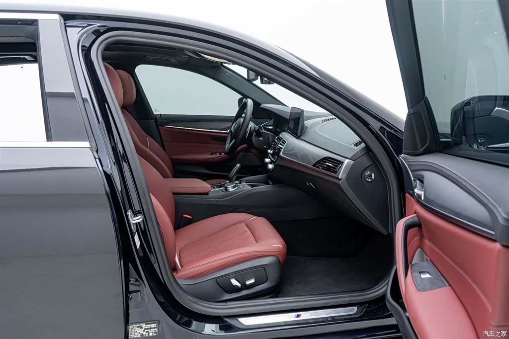 BMW 5 Series, 2022 17