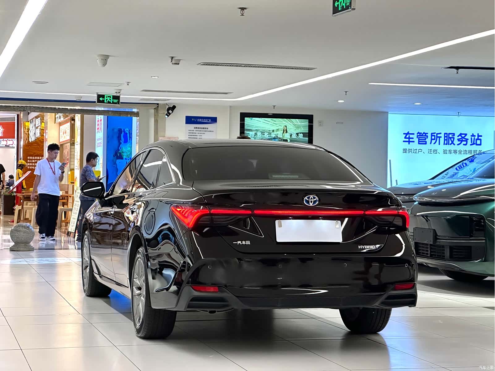 Toyota Avalon, 2019 все фото