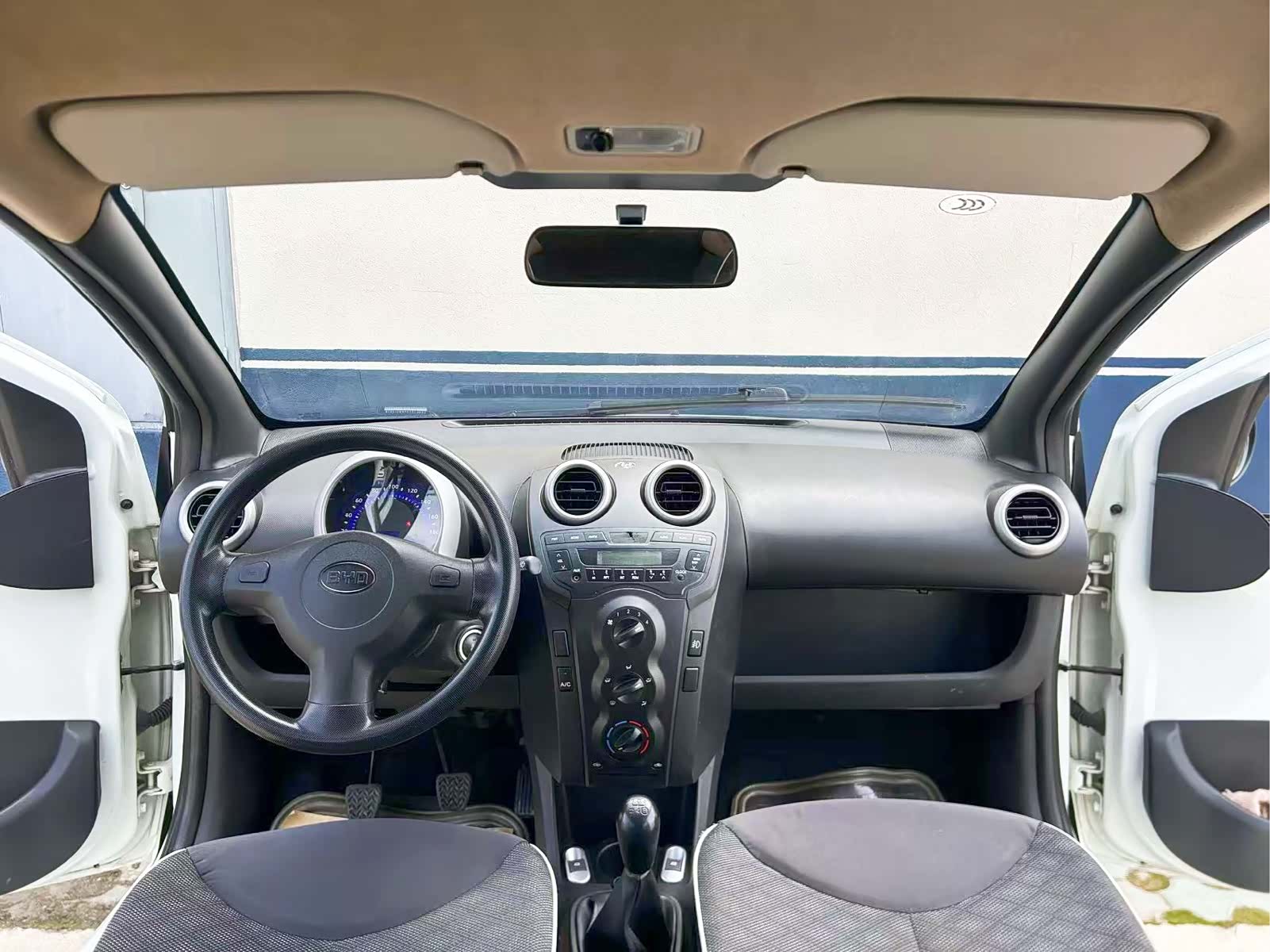 BYD F0, 2015 9