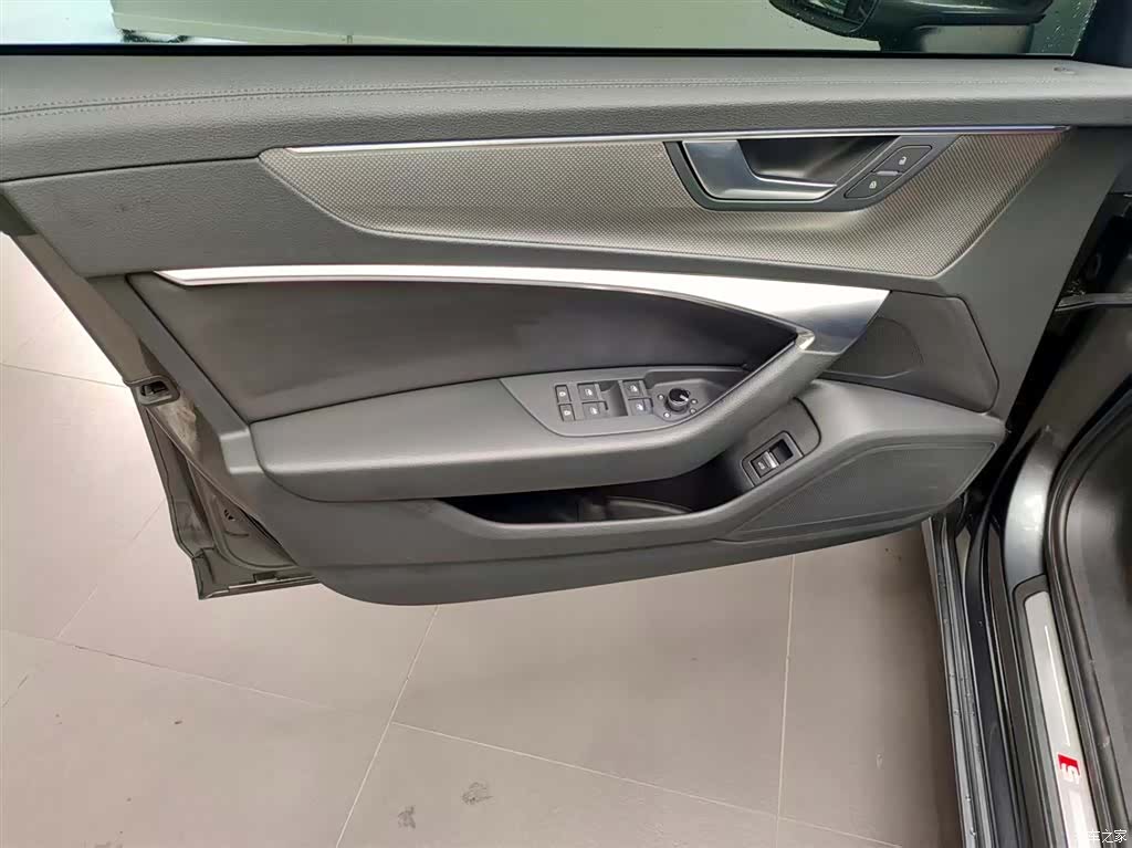Audi A6L, 2021 21